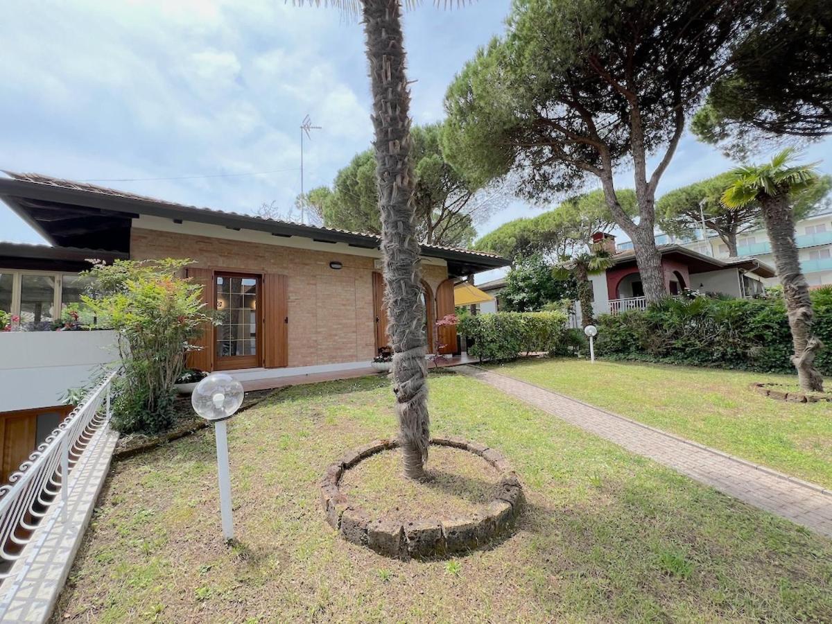Villa Palm Lignano Sabbiadoro Exterior foto